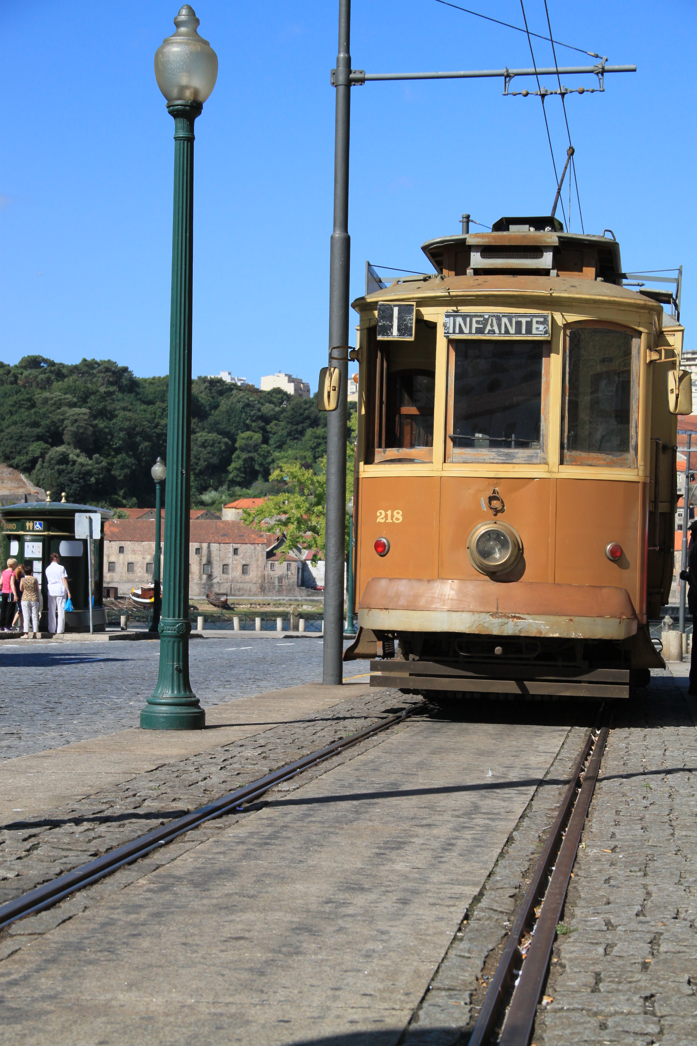 Porto_Tram.JPG